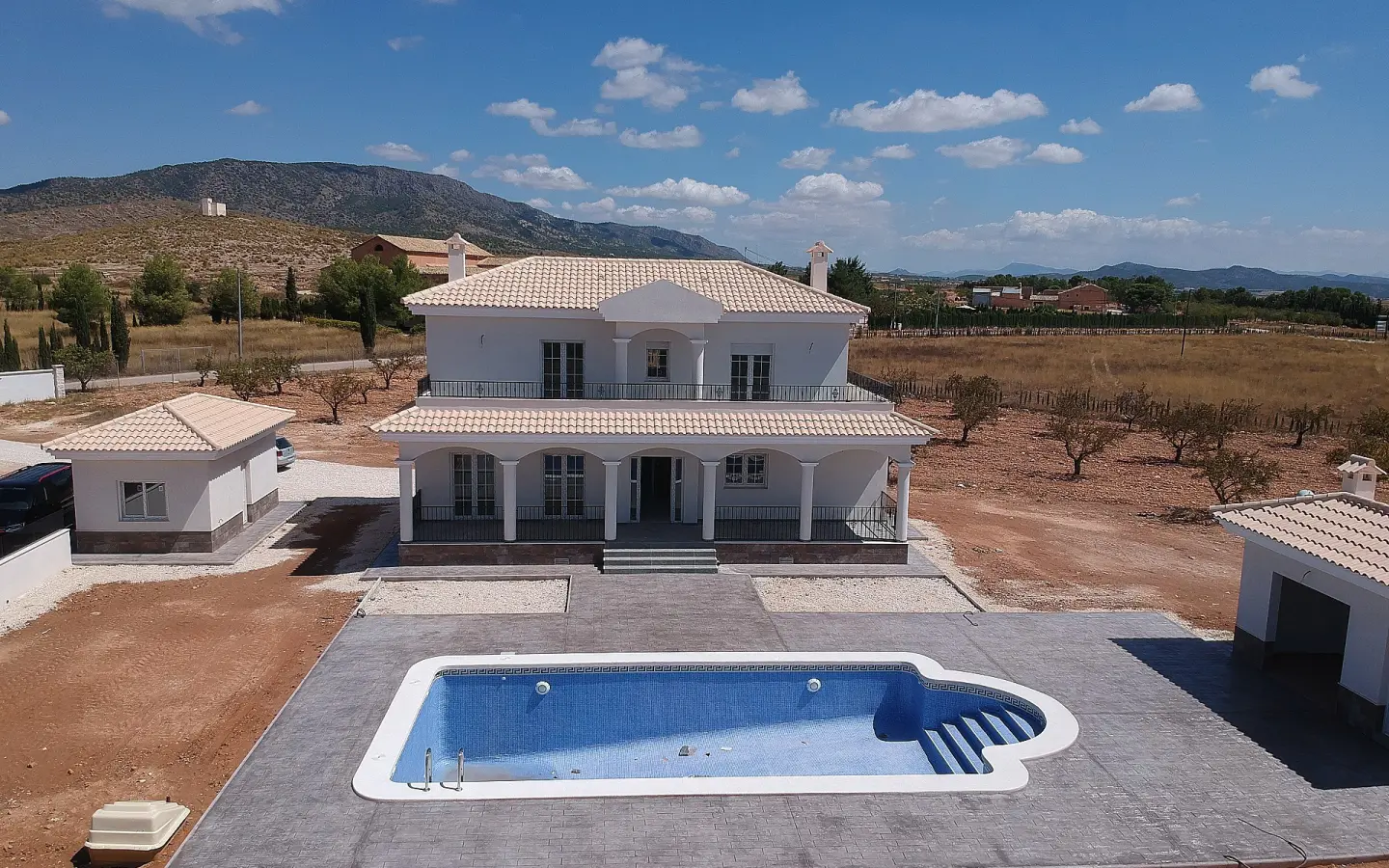 4-bedroom Detached Villa In Pinoso, Spain (150 M²)