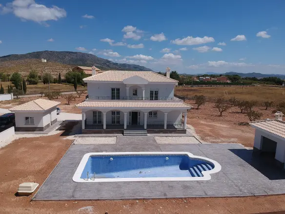 4-bedroom Detached Villa In Pinoso, Spain (150 M²)