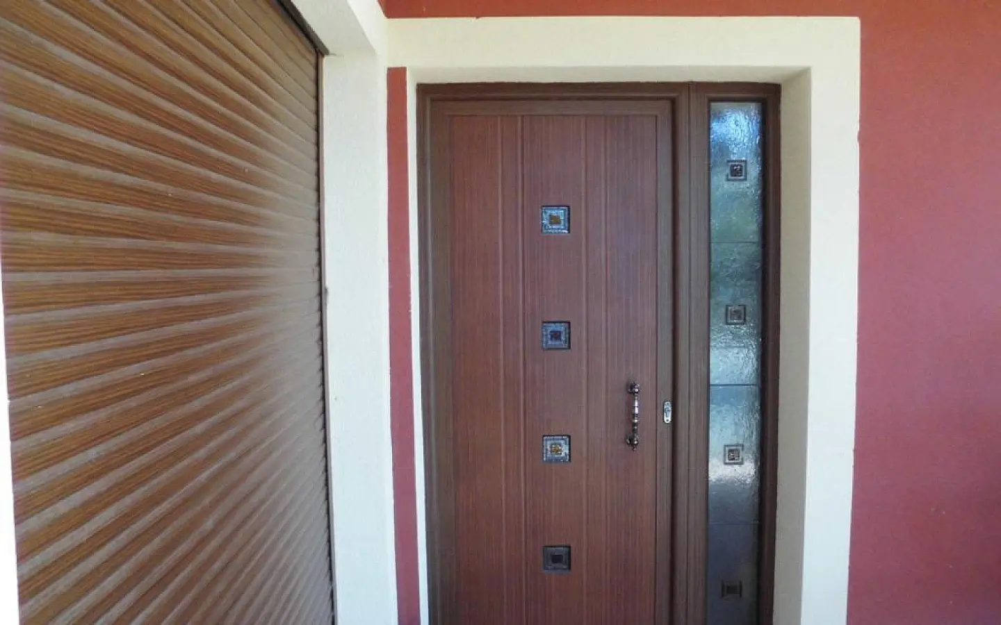 3-bedroom Detached Villa In Pinoso, Spain (211 M²)