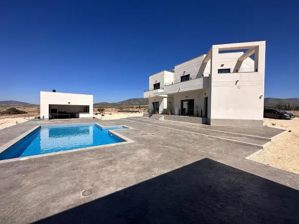 4-bedroom Detached Villa In Pinoso, Spain (165 M²)