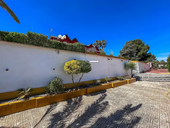 6-bedroom Detached Villa In Monovar, Spain (500 M²)