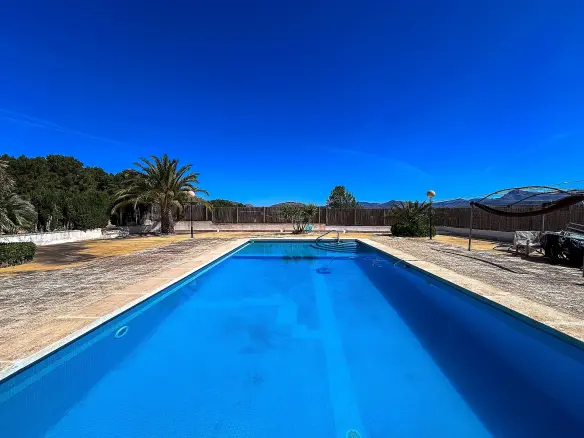 6-bedroom Detached Villa In Monovar, Spain (500 M²)