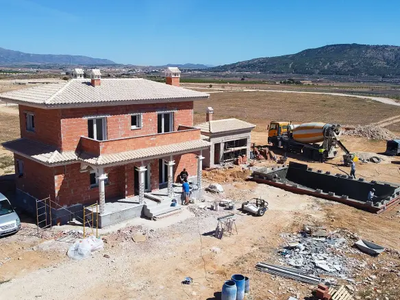 3-bedroom Detached Villa In Pinoso, Spain (150 M²)
