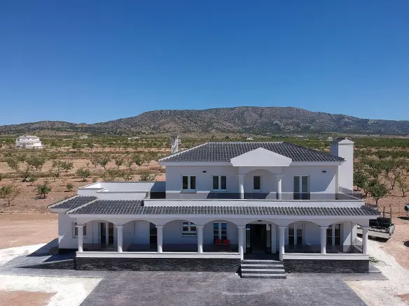 4-bedroom Detached Villa In Pinoso, Spain (150 M²)