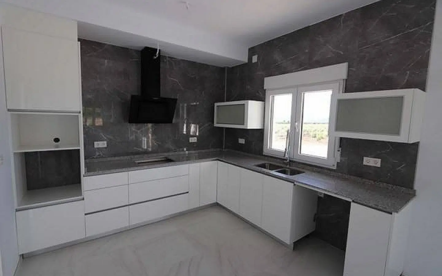 3-bedroom Detached Villa In Pinoso, Spain (120 M²)