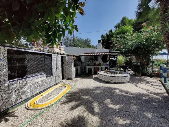 3-bedroom Country House In Crevillente, Spain (250 M²)