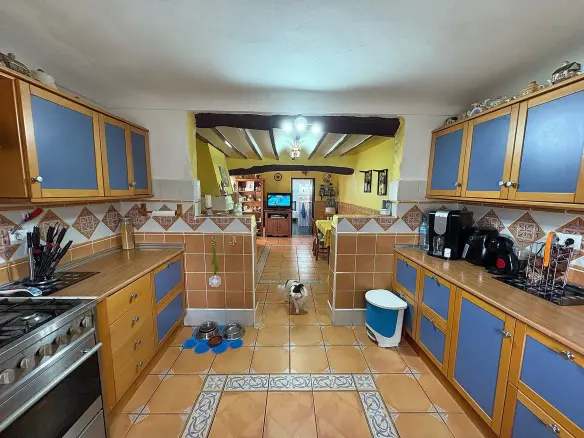 7-bedroom Country House In Cañada Del Trigo, Spain (400 M²)