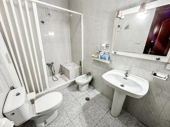 3-bedroom Townhouse In Pinoso, Spain (190 M²)