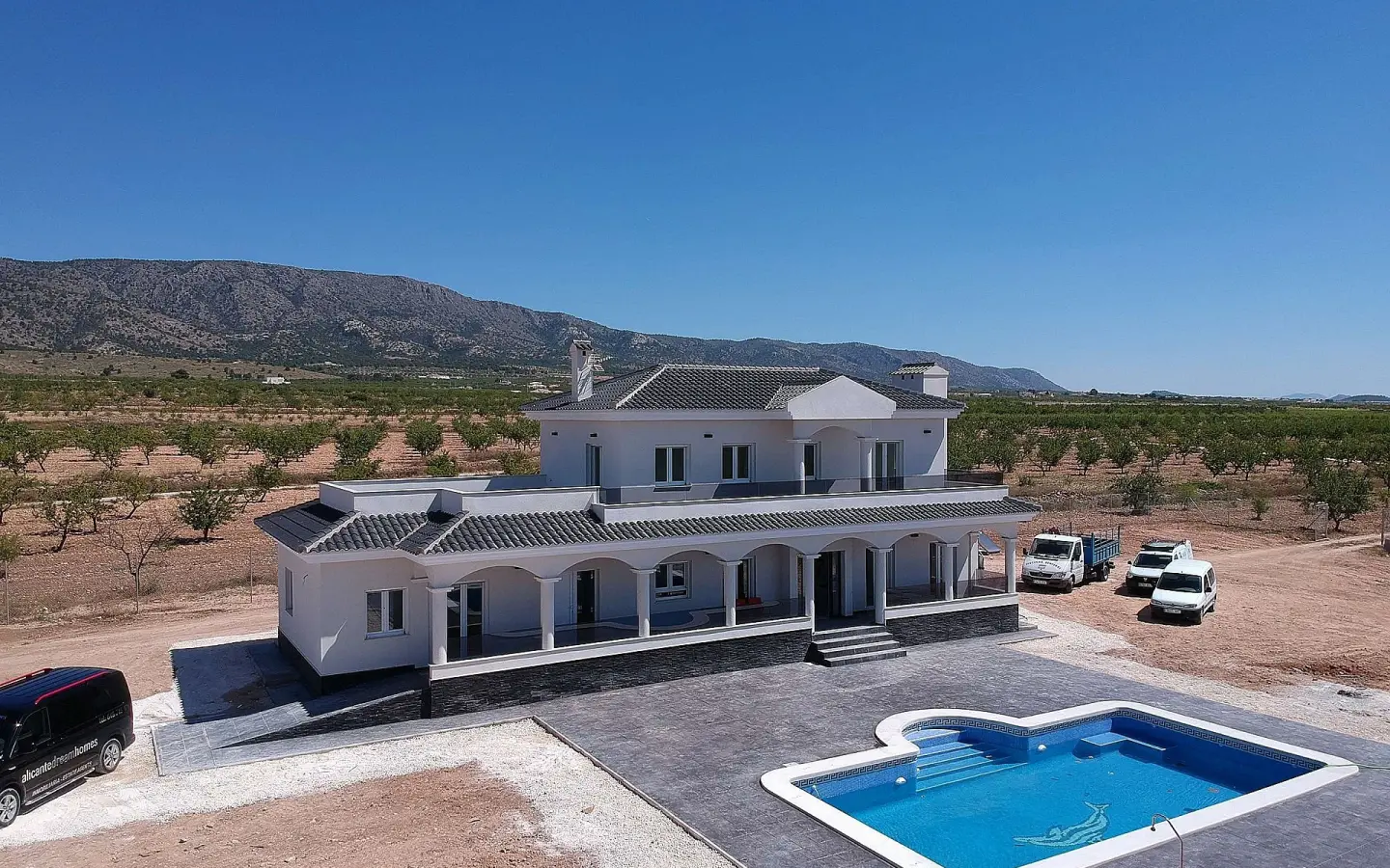 6-bedroom Detached Villa In Pinoso, Spain (245 M²)