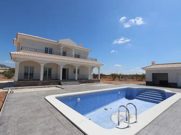 4-bedroom Detached Villa In Pinoso, Spain (195 M²)