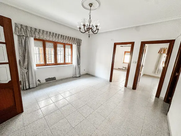 3-bedroom Townhouse In Pinoso, Spain (190 M²)
