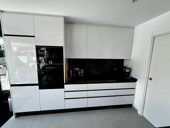 3-bedroom Detached Villa In Algorfa, Spain (197 M²)