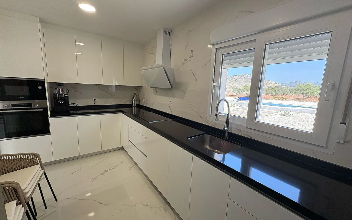 4-bedroom Detached Villa In Pinoso, Spain (180 M²)