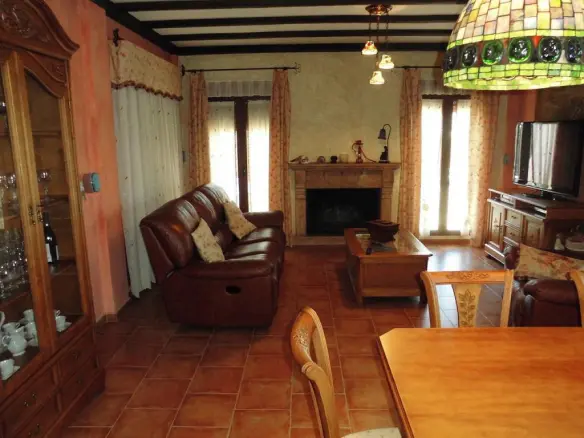 3-bedroom Detached Villa In Pinoso, Spain (211 M²)