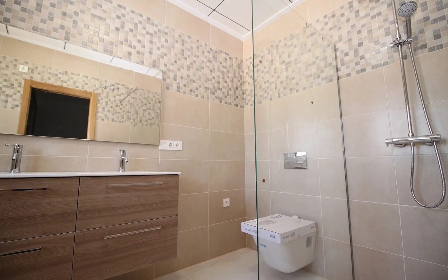 4-bedroom Detached Villa In Pinoso, Spain (195 M²)