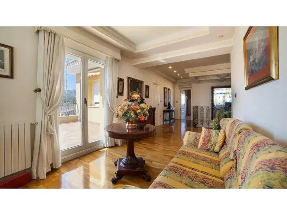 6-bedroom Detached Villa In Yecla, Spain (714 M²)