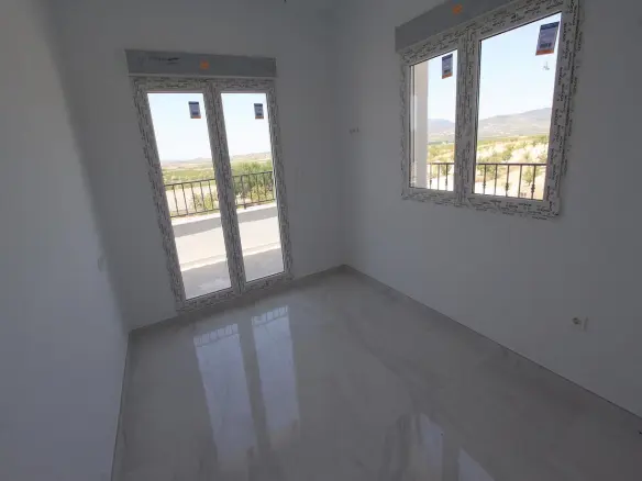 4-bedroom Detached Villa In Pinoso, Spain (195 M²)