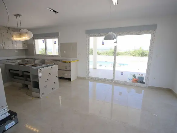 4-bedroom Detached Villa In Pinoso, Spain (220 M²)