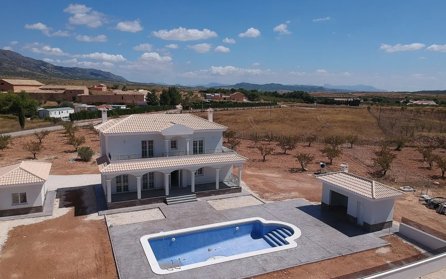 4-bedroom Detached Villa In Pinoso, Spain (150 M²)