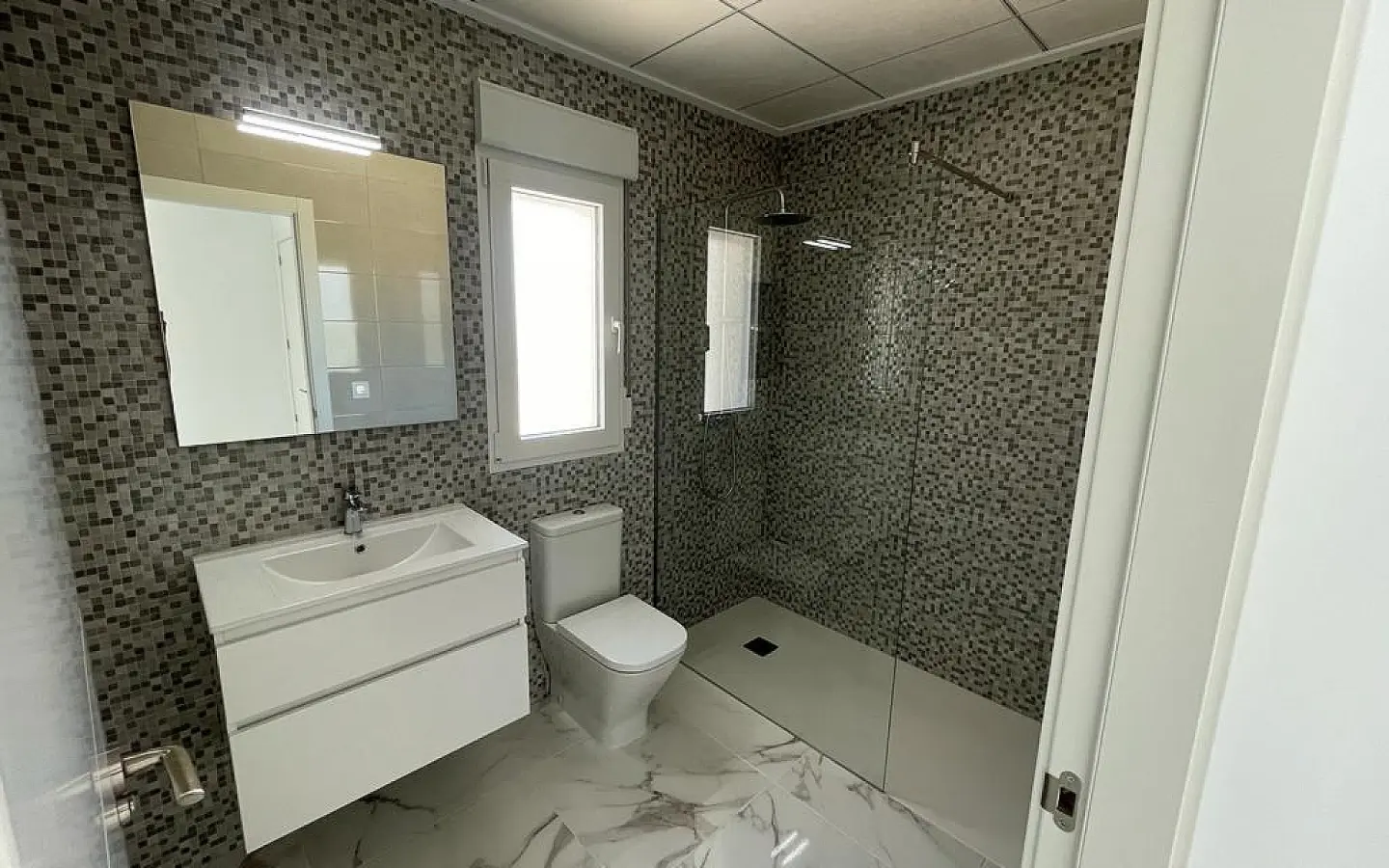 4-bedroom Detached Villa In Pinoso, Spain (270 M²)