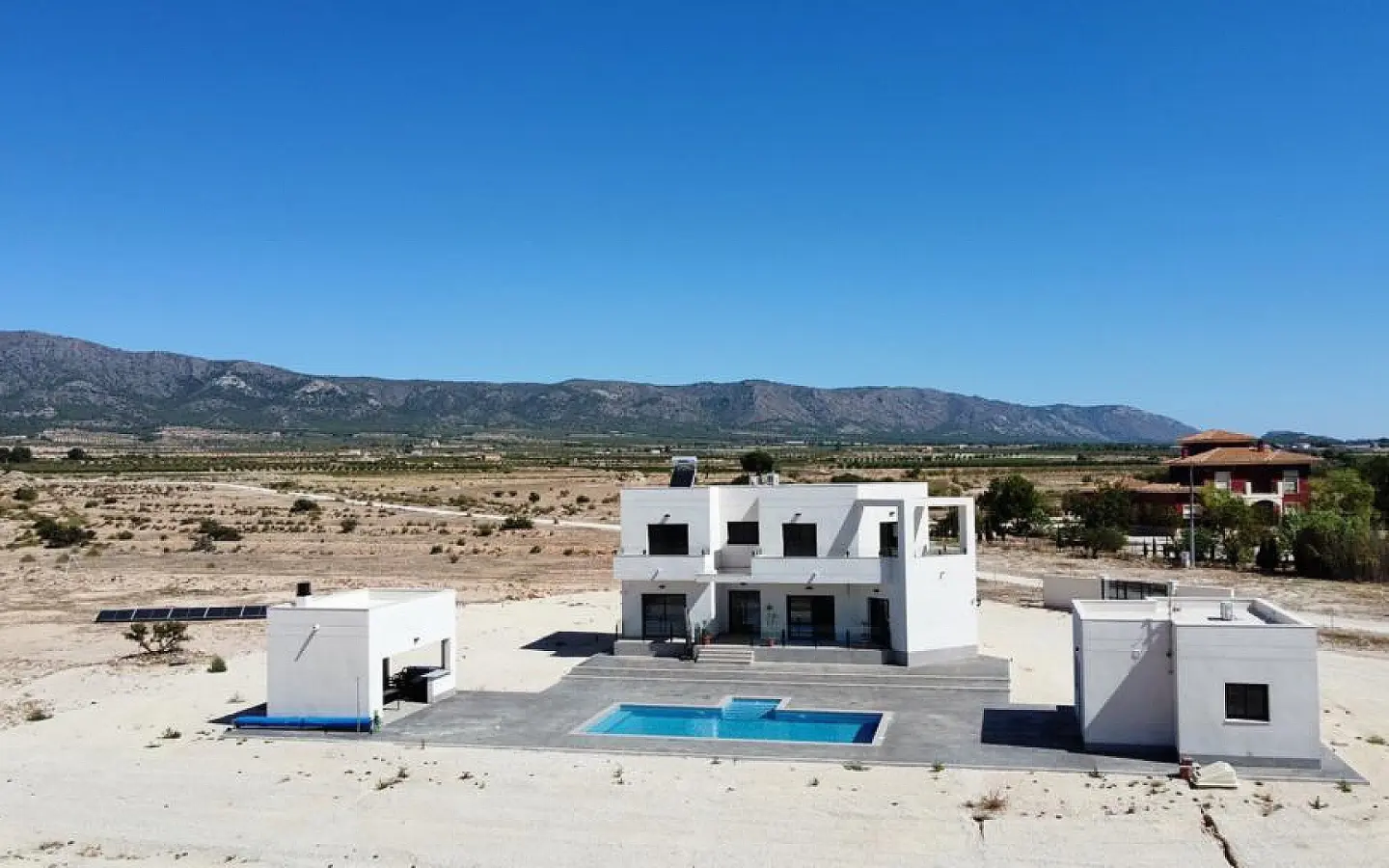 4-bedroom Detached Villa In Pinoso, Spain (180 M²)
