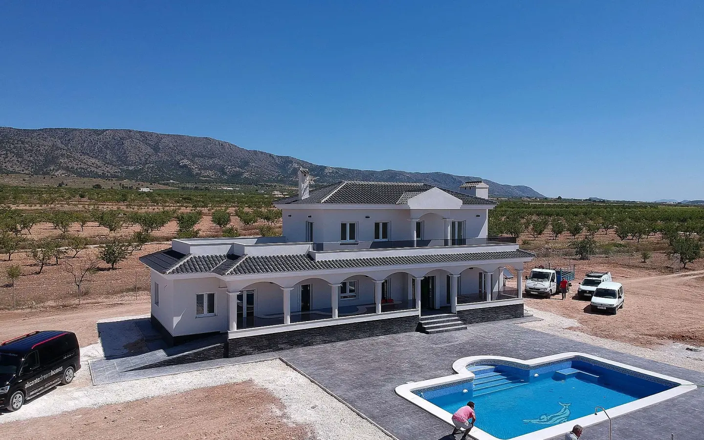 6-bedroom Detached Villa In Pinoso, Spain (245 M²)