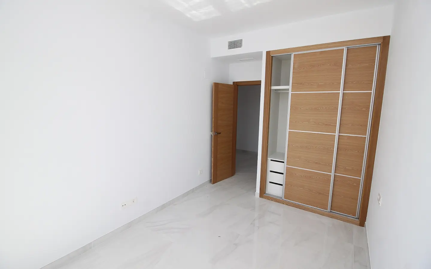 4-bedroom Detached Villa In Pinoso, Spain (195 M²)