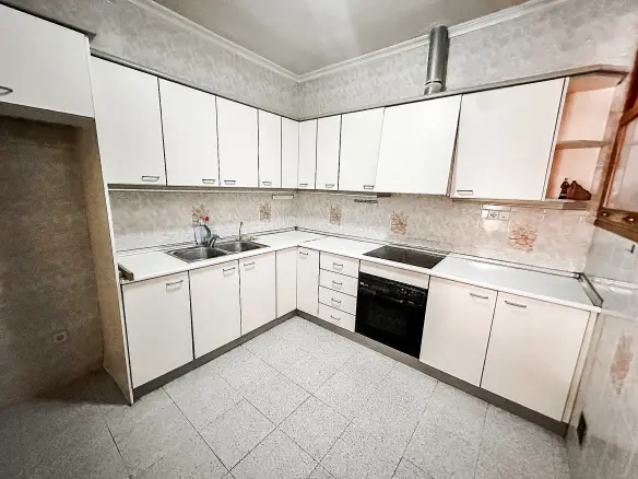 3-bedroom Townhouse In Pinoso, Spain (190 M²)