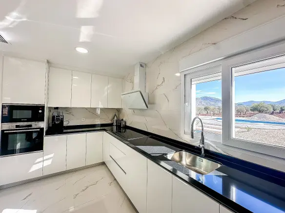 4-bedroom Detached Villa In Pinoso, Spain (180 M²)