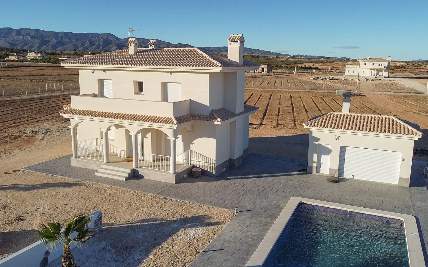3-bedroom Detached Villa In Pinoso, Spain (150 M²)