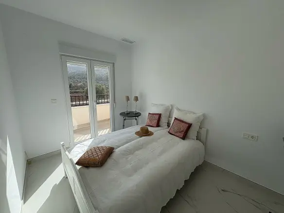 4-bedroom Detached Villa In Pinoso, Spain (180 M²)