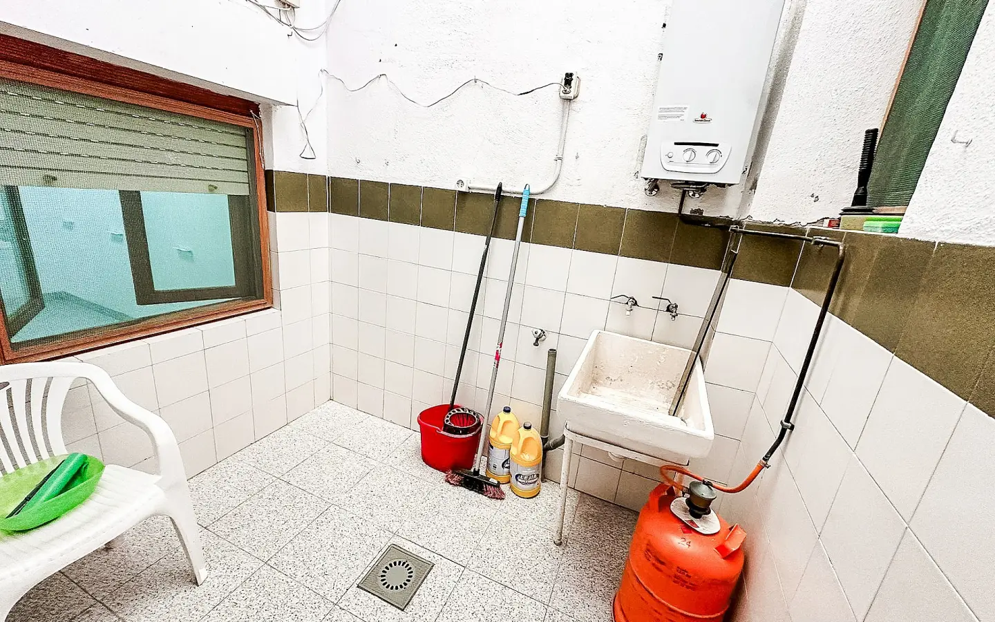 3-bedroom Townhouse In Pinoso, Spain (190 M²)