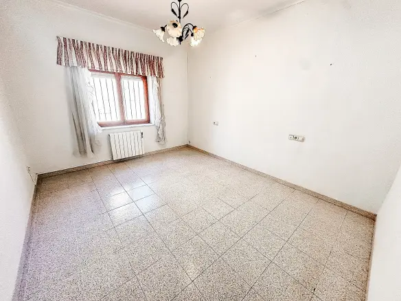 3-bedroom Townhouse In Pinoso, Spain (190 M²)