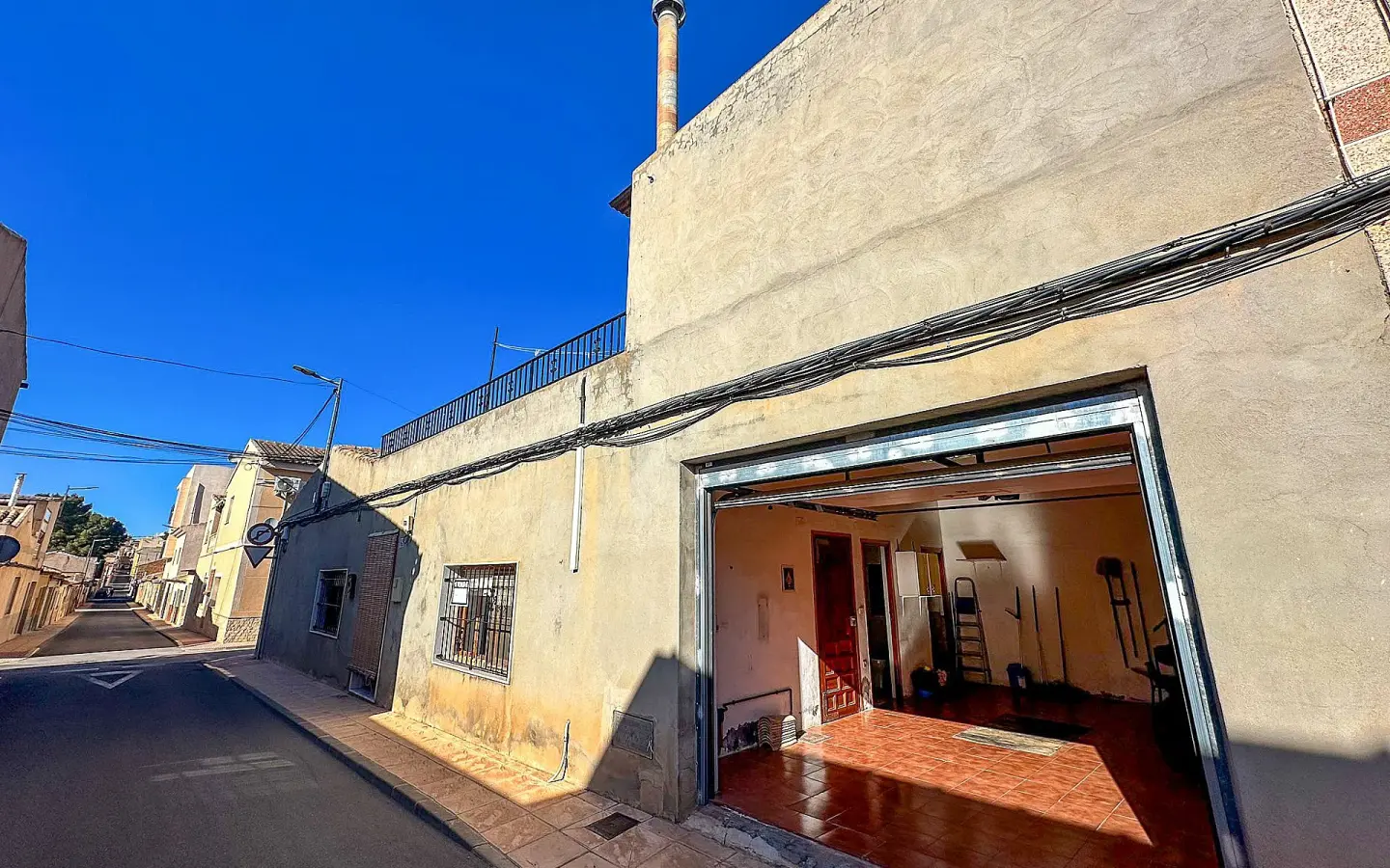 3-bedroom Townhouse In Pinoso, Spain (190 M²)
