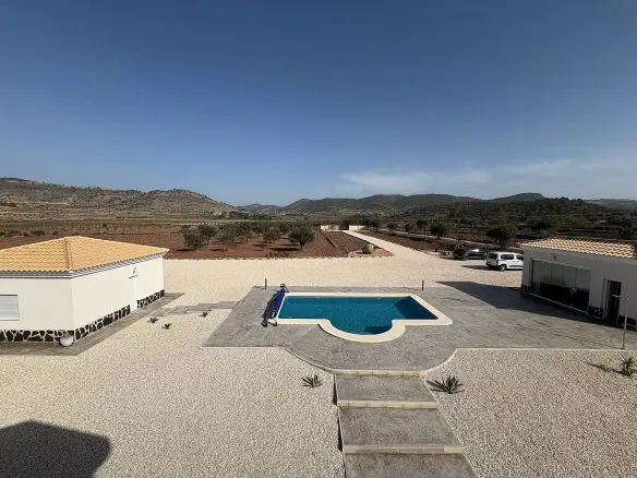 4-bedroom Detached Villa In Pinoso, Spain (180 M²)