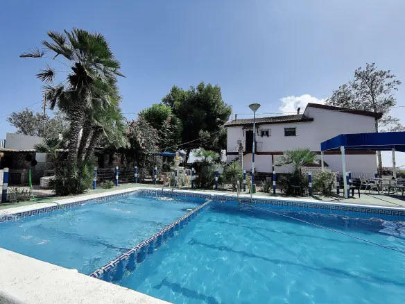 3-bedroom Country House In Crevillente, Spain (250 M²)
