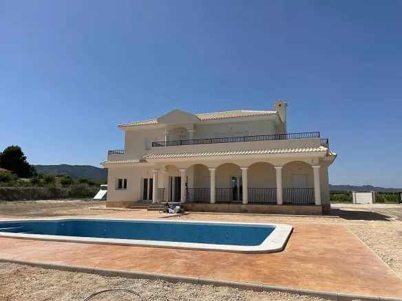 4-bedroom Detached Villa In Pinoso, Spain (225 M²)