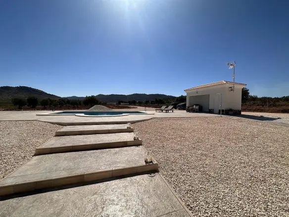 4-bedroom Detached Villa In Pinoso, Spain (180 M²)