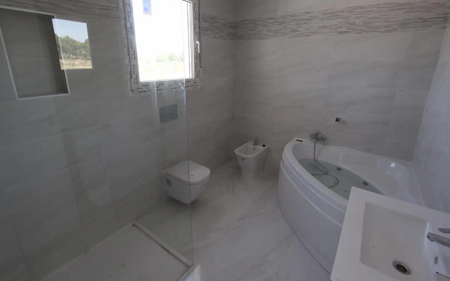 4-bedroom Detached Villa In Pinoso, Spain (195 M²)