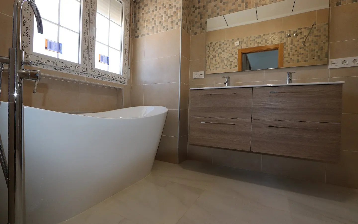 4-bedroom Detached Villa In Pinoso, Spain (195 M²)
