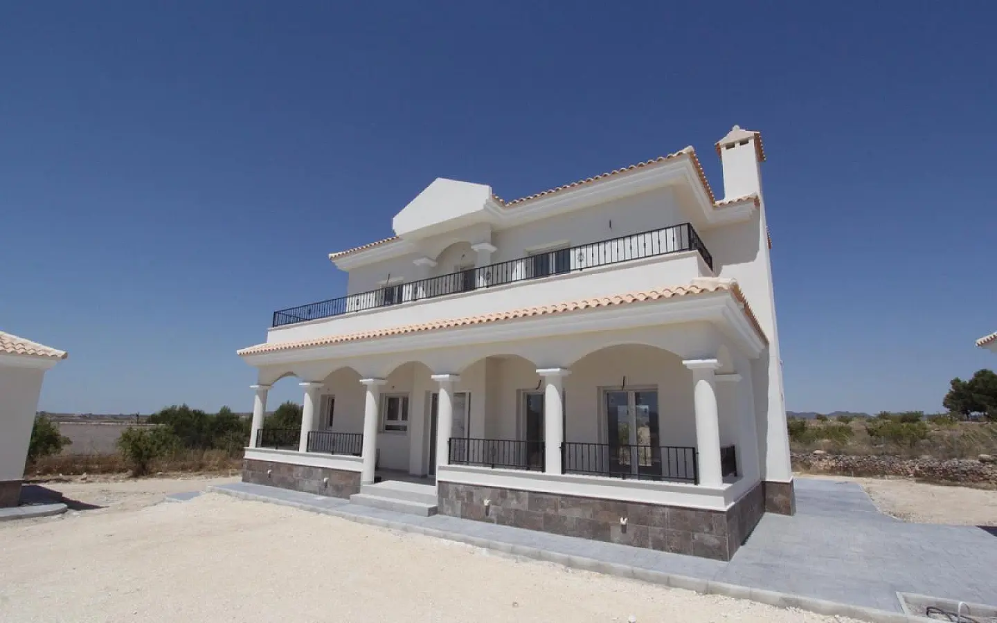4-bedroom Detached Villa In Pinoso, Spain (195 M²)