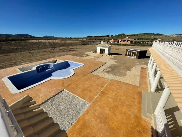 6-bedroom Detached Villa In Pinoso, Spain (270 M²)