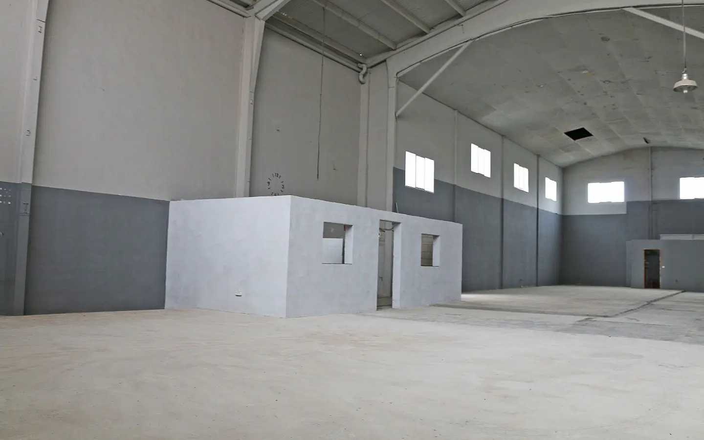 Commercial In Pinoso, Spain (1.960 M²)