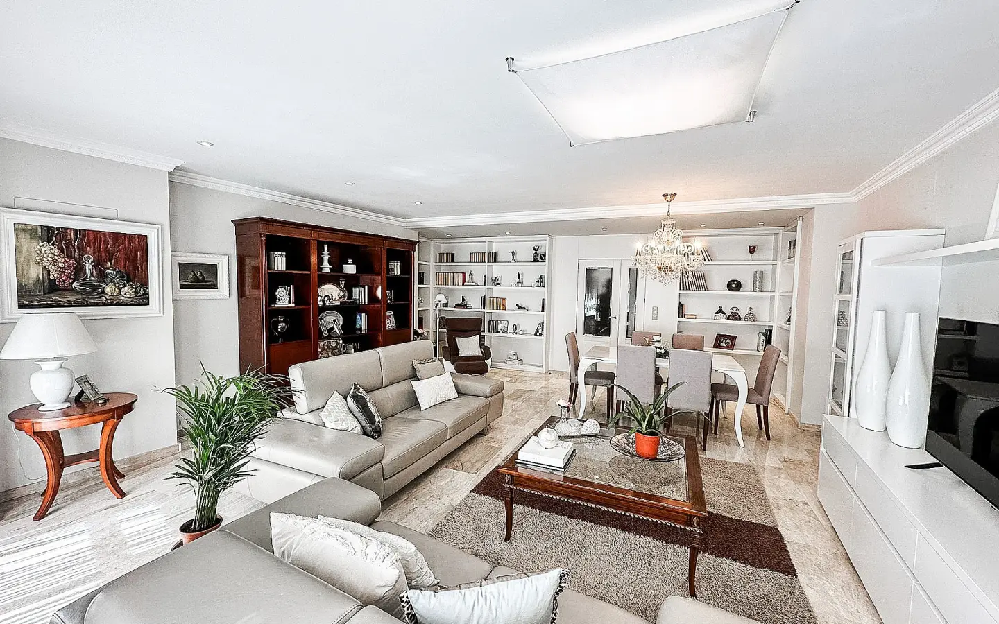 Townhouse 360 M² In Almansa, Spain