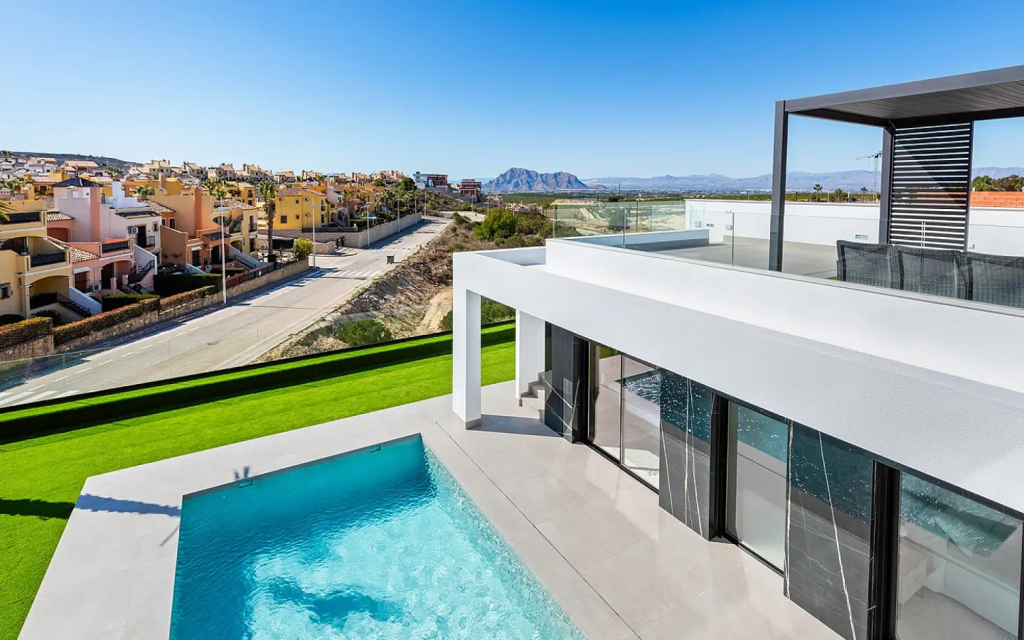 3-bedroom Detached Villa In Algorfa, Spain (122 M²)