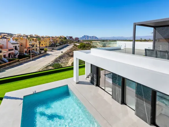 3-bedroom Detached Villa In Algorfa, Spain (122 M²)