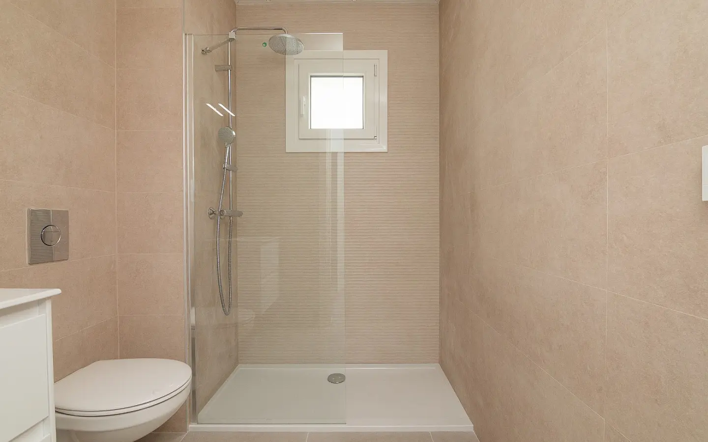 3-bedroom Detached Villa In Polop, Spain (100 M²)