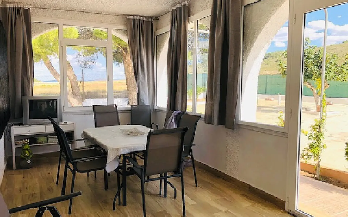 4-bedroom Country House In Yecla, Spain (145 M²)
