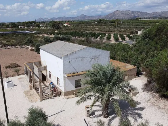 3-bedroom Detached Villa In Crevillente, Spain (250 M²)