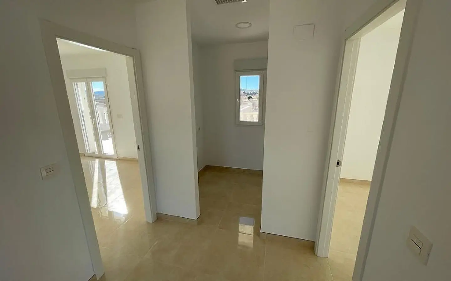 6-bedroom Detached Villa In Pinoso, Spain (270 M²)